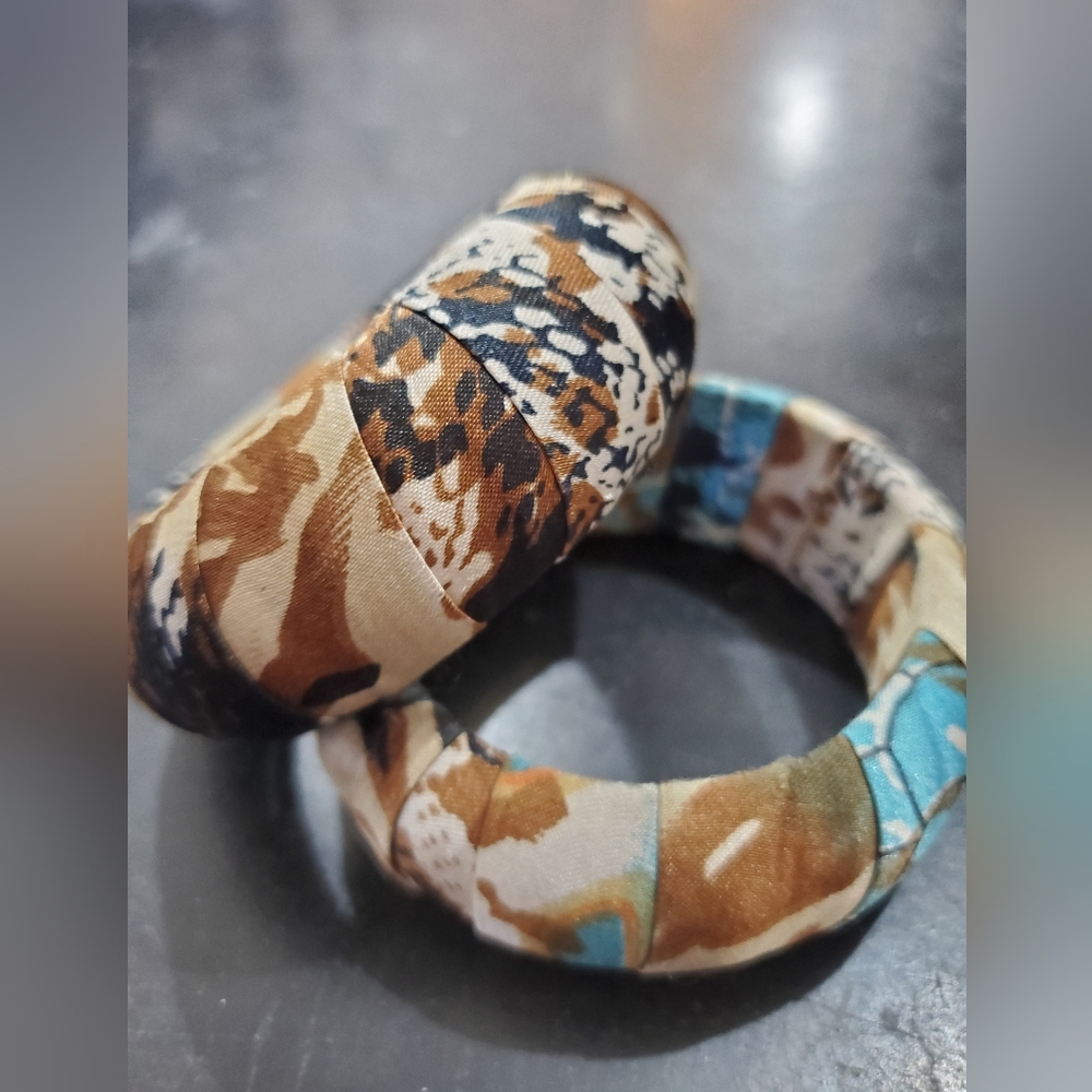 Bangle bracelets, lightweight, blue, brown, cream print, silky fabric/wood - Picture 3 of 6